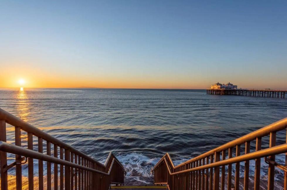 Malibu Sand Carbon Beach Suites Екстериор снимка