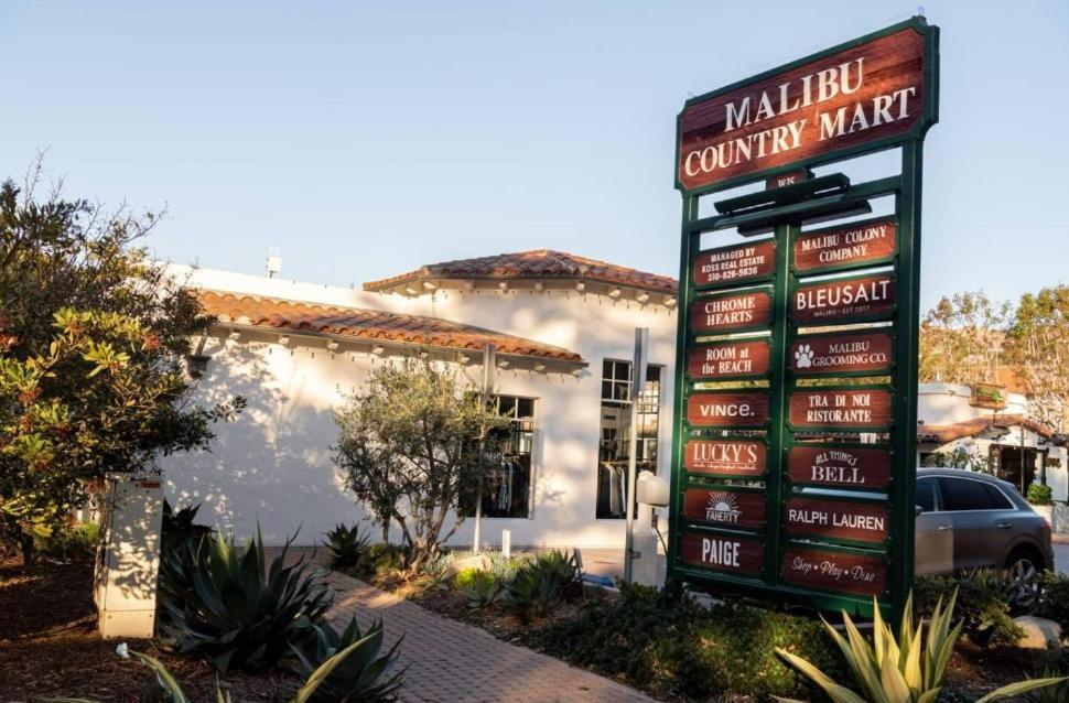 Malibu Sand Carbon Beach Suites Екстериор снимка