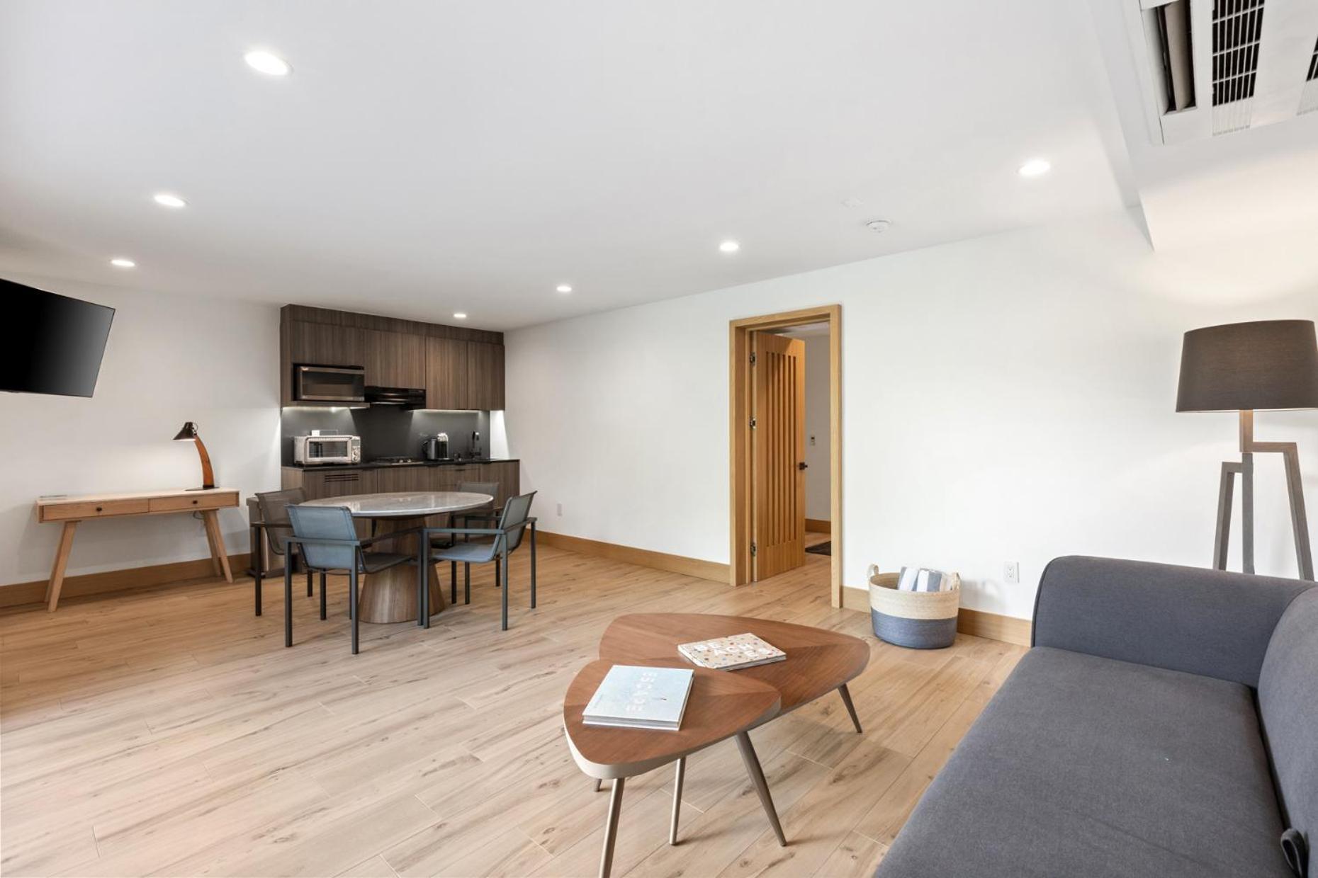 Malibu Sand Carbon Beach Suites Екстериор снимка