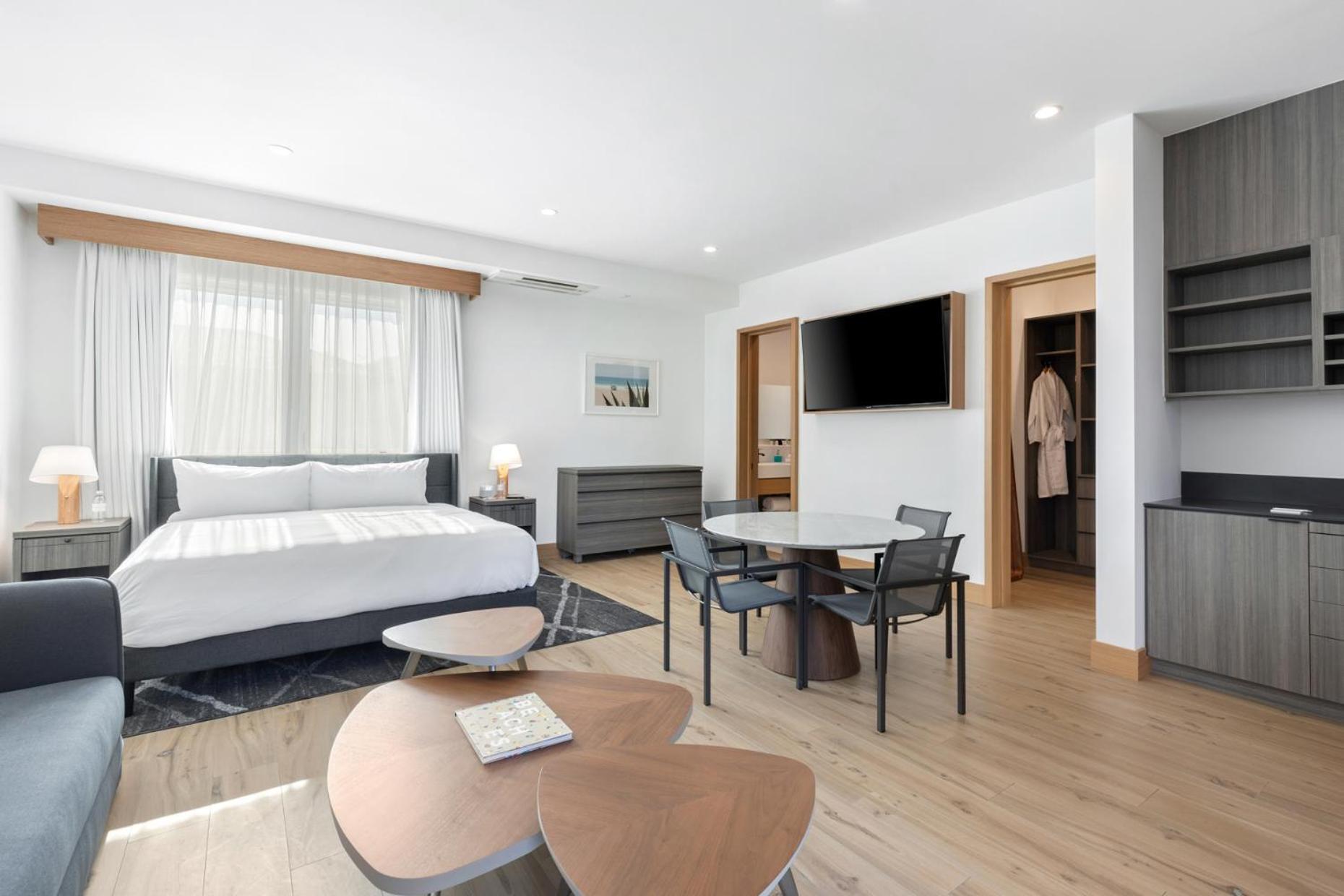 Malibu Sand Carbon Beach Suites Екстериор снимка
